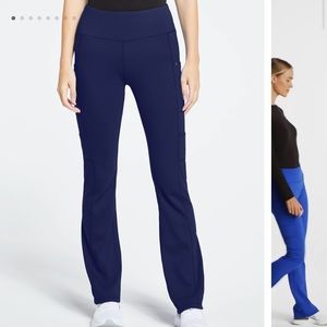 SOLD figs top and jaanuu scrub pants